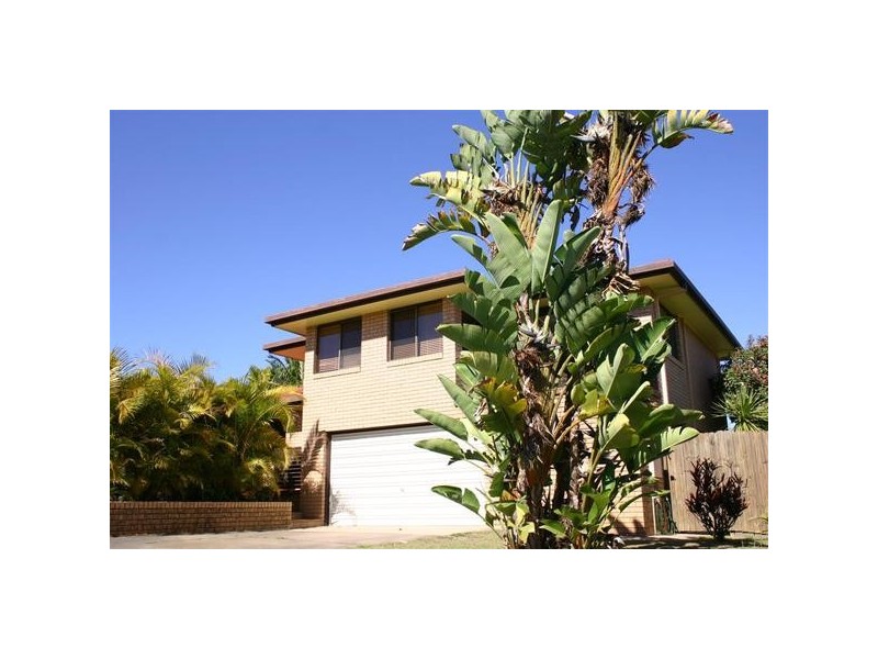 9 Gibingbell Close, Ocean Shores NSW 2483