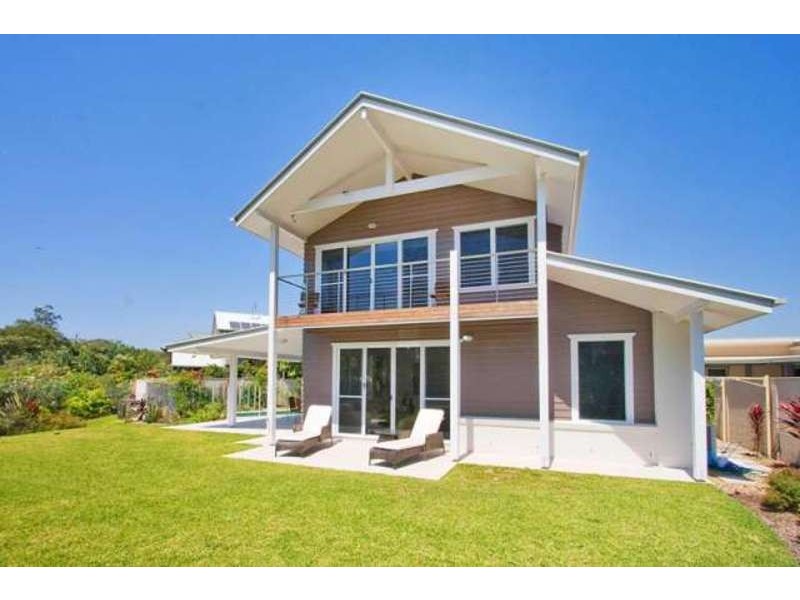 26 Mia Court, Ocean Shores NSW 2483