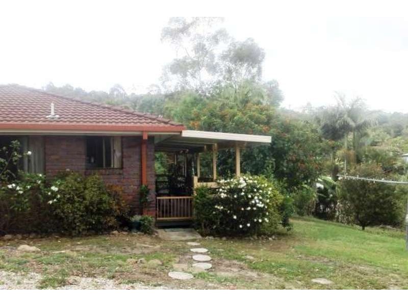 2 Bobra Glen, Ocean Shores NSW 2483