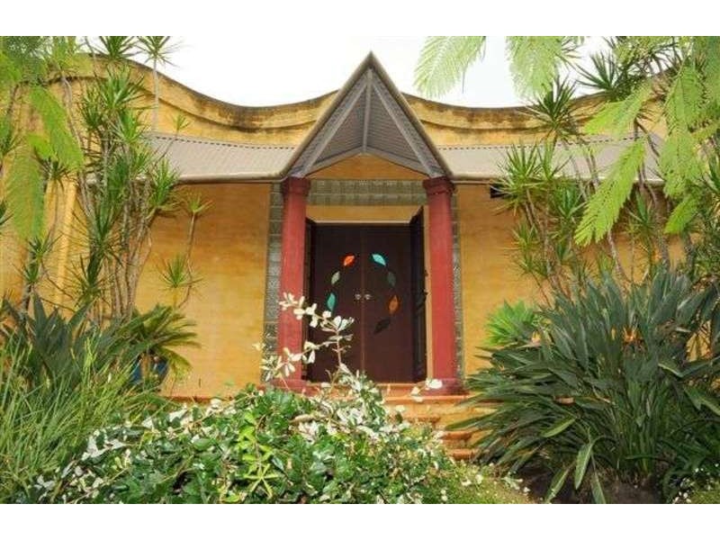 20  Larelar Court, Ocean Shores NSW 2483