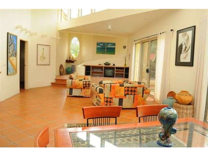 20  Larelar Court, Ocean Shores NSW 2483