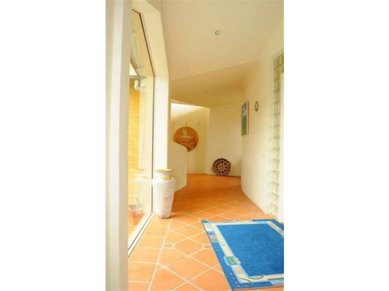 20  Larelar Court, Ocean Shores NSW 2483