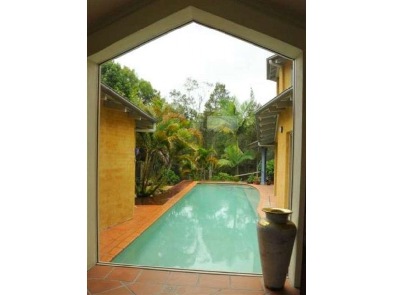 20  Larelar Court, Ocean Shores NSW 2483