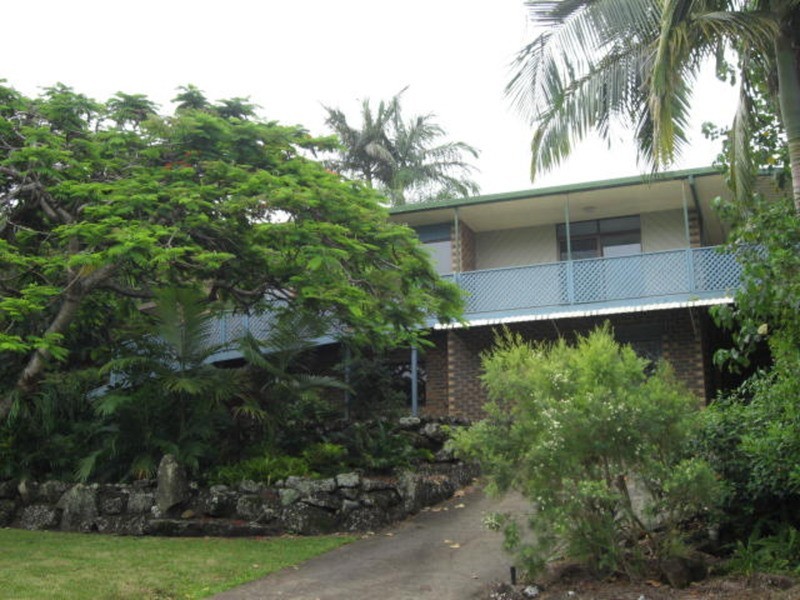 14 Goondooloo Drive, Ocean Shores NSW 2483