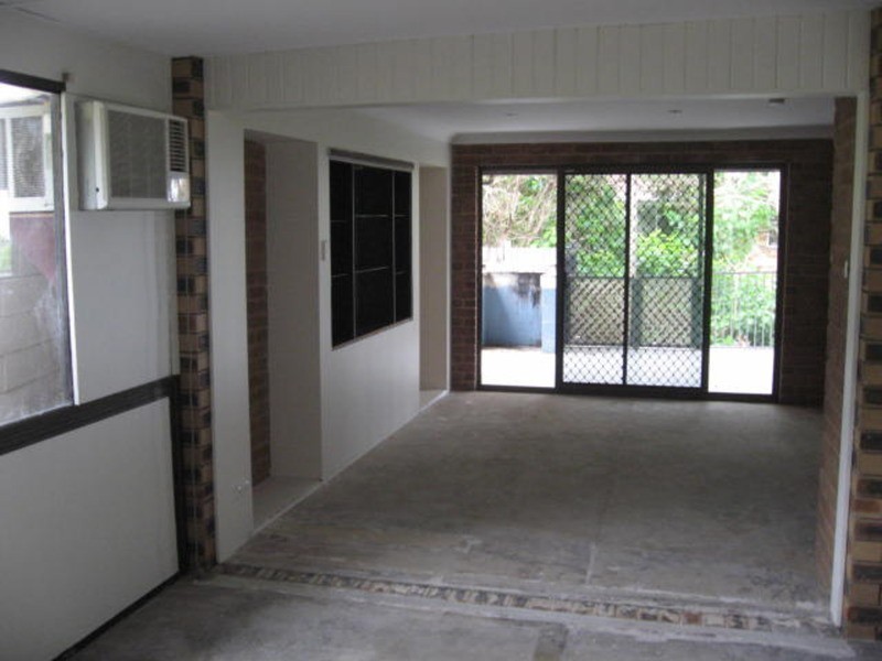 14 Goondooloo Drive, Ocean Shores NSW 2483