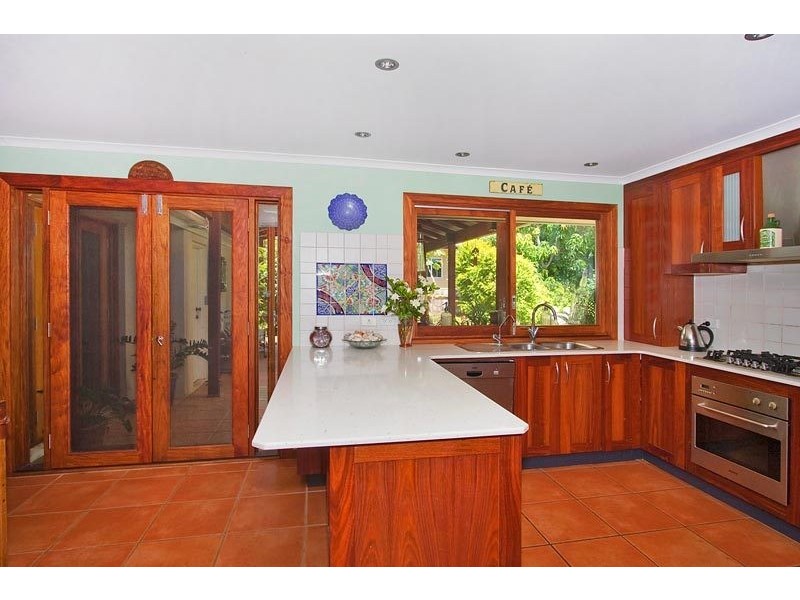 16 Berrimbilla Court, Ocean Shores NSW 2483