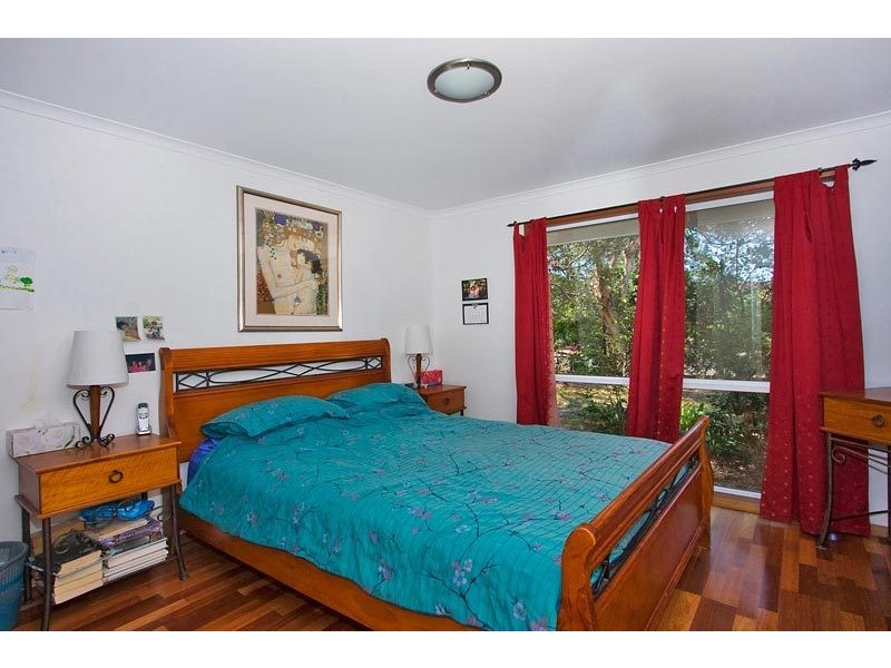 16 Berrimbilla Court, Ocean Shores NSW 2483