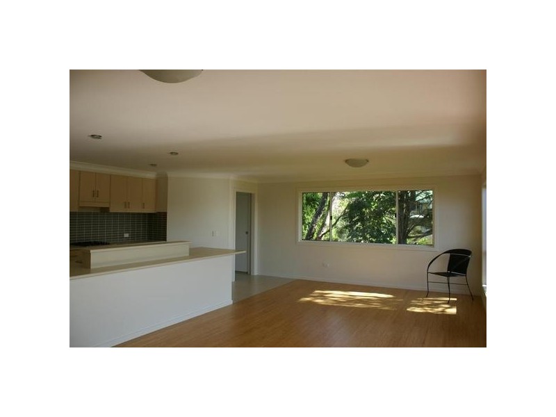 1 Coomburra Crescent, Ocean Shores NSW 2483