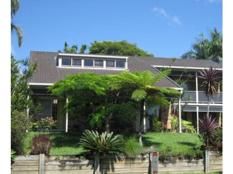 61 Balemo Drive, Ocean Shores NSW 2483