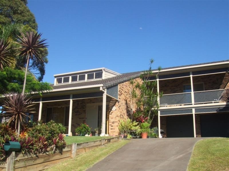 61 Balemo Drive, Ocean Shores NSW 2483