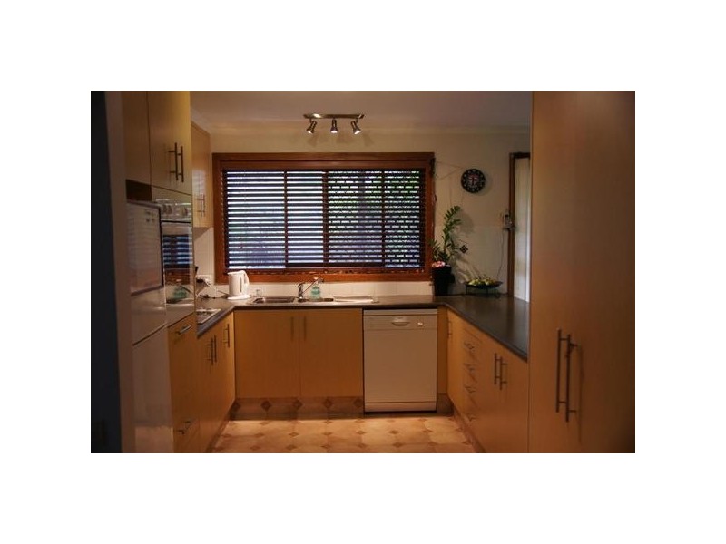 1 Narrogal Court, Ocean Shores NSW 2483