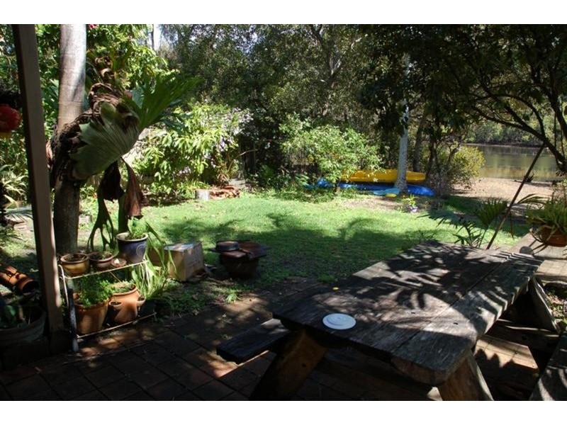 6 Short Street, New Brighton NSW 2483