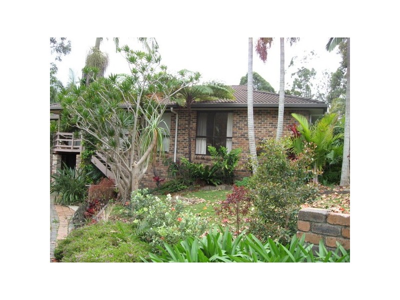 1 Bobra Glen, Ocean Shores NSW 2483