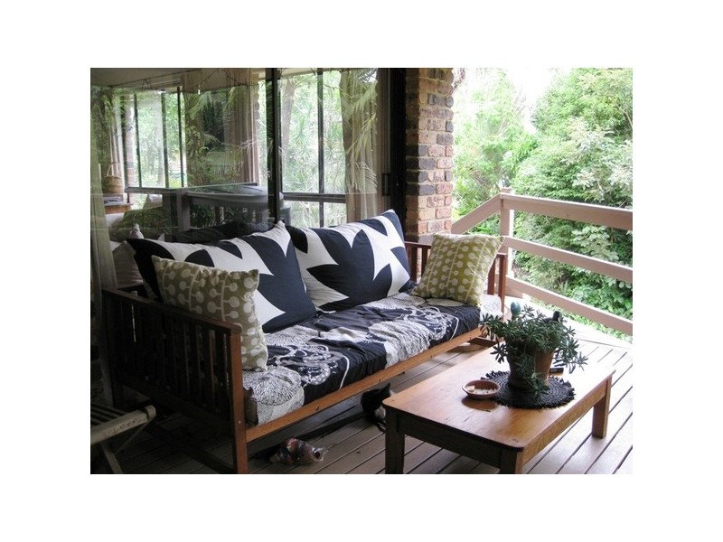 1 Bobra Glen, Ocean Shores NSW 2483