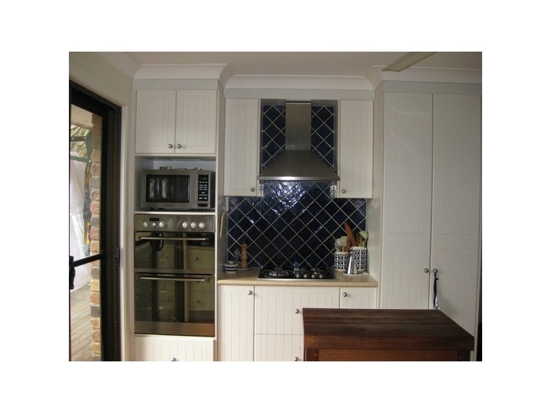 1 Bobra Glen, Ocean Shores NSW 2483
