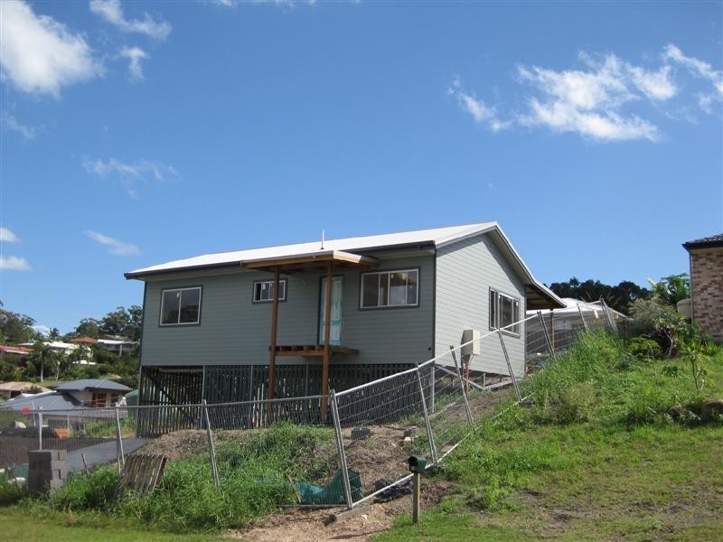 1/2 Palmer Avenue, Ocean Shores NSW 2483
