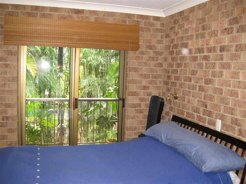 11/2 Rajah Road, Ocean Shores NSW 2483