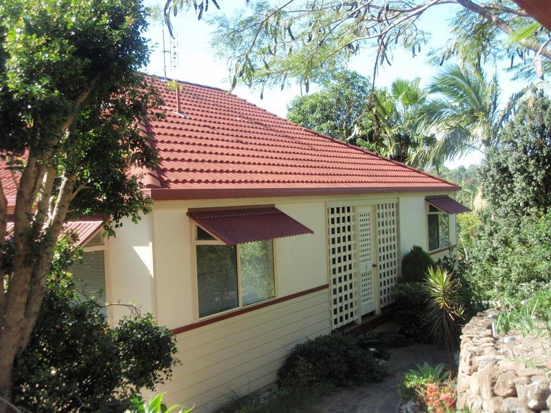 18 Yamble Drive, Ocean Shores NSW 2483