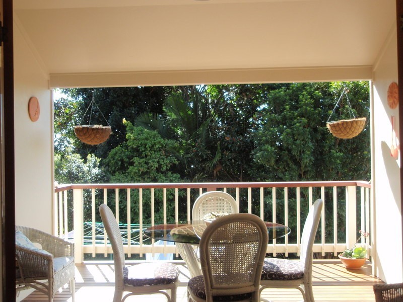 18 Yamble Drive, Ocean Shores NSW 2483