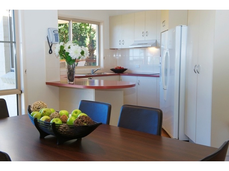 2 Napelle Court, Ocean Shores NSW 2483