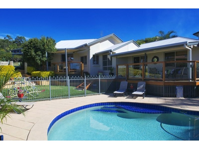 2 Napelle Court, Ocean Shores NSW 2483