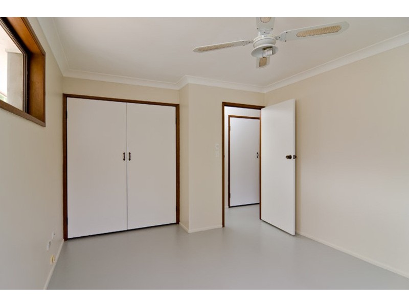 2 Inderwong Avenue, Ocean Shores NSW 2483
