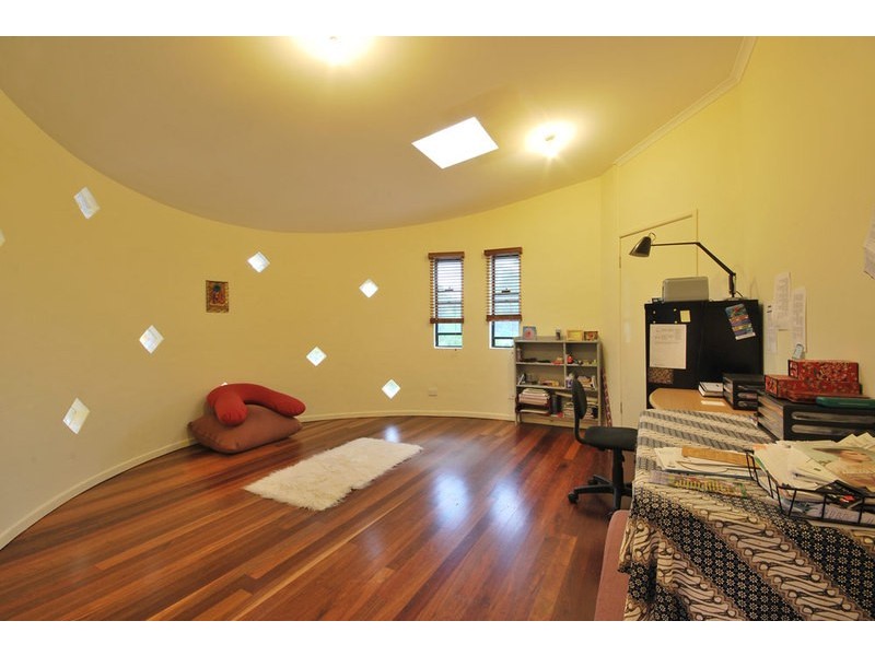 6 Coomburra Avenue, Ocean Shores NSW 2483