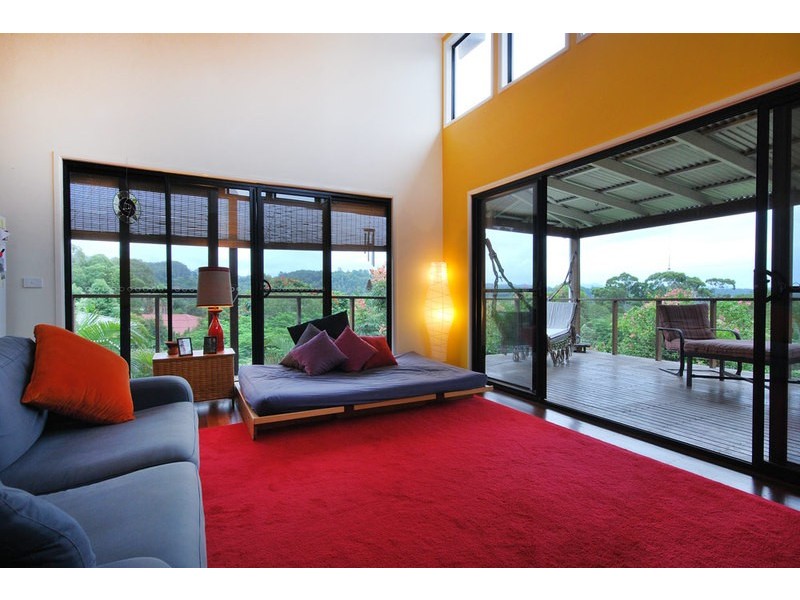 6 Coomburra Avenue, Ocean Shores NSW 2483