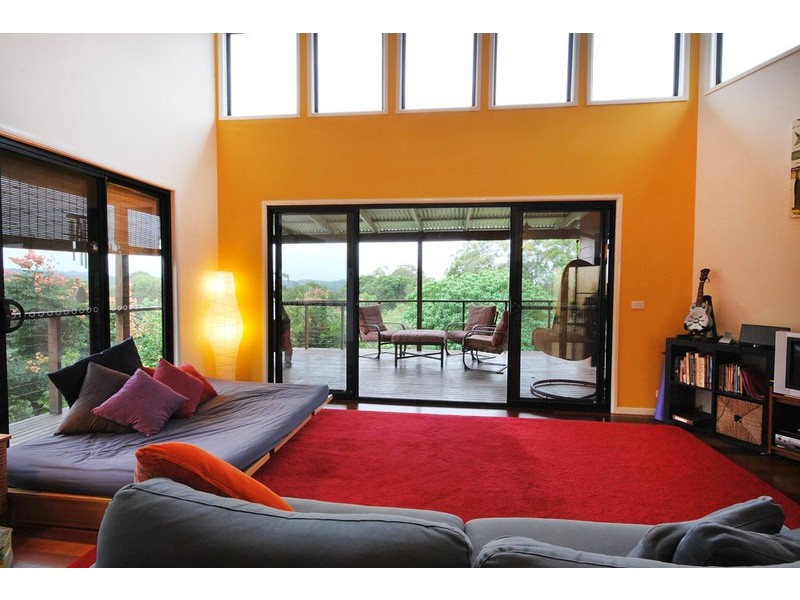 6 Coomburra Avenue, Ocean Shores NSW 2483