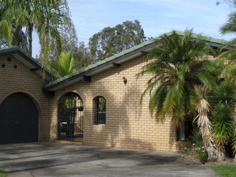 32 Balemo Drive, Ocean Shores NSW 2483