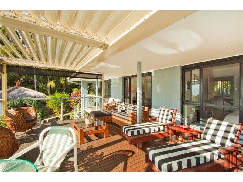 5 Harah Court, Ocean Shores NSW 2483