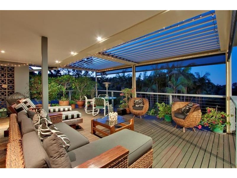 5 Harah Court, Ocean Shores NSW 2483