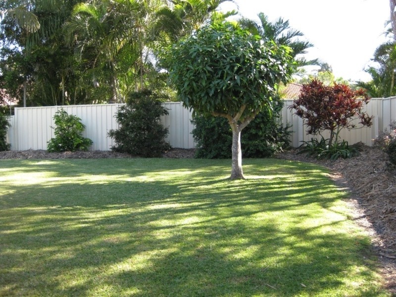 71 Rajah Road, Ocean Shores NSW 2483