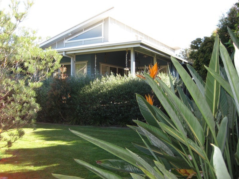 9 Mia Court, Ocean Shores NSW 2483