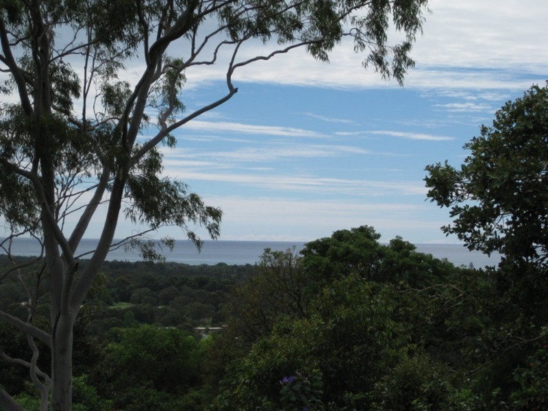 32 Tongarra Drive, Ocean Shores NSW 2483