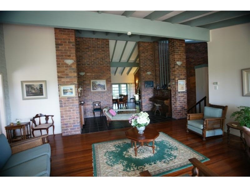 32 Tongarra Drive, Ocean Shores NSW 2483