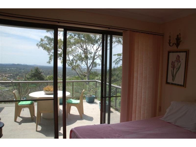 32 Tongarra Drive, Ocean Shores NSW 2483