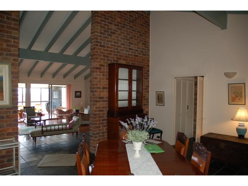 32 Tongarra Drive, Ocean Shores NSW 2483