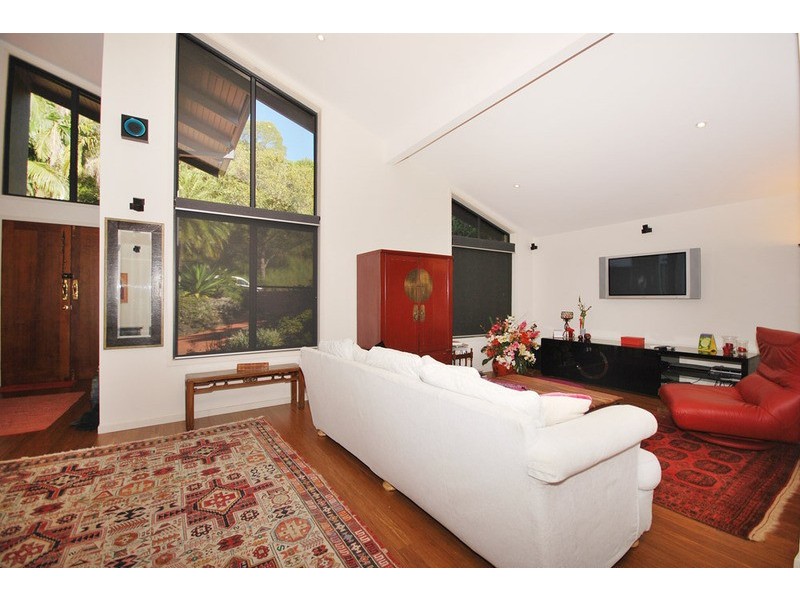 10 Tongarra Drive, Ocean Shores NSW 2483