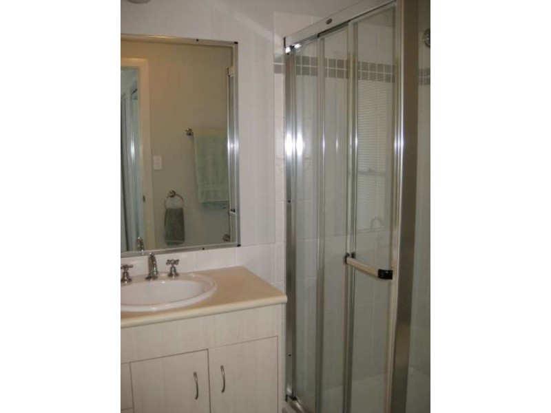 2/18 Helen Street, Ocean Shores NSW 2483