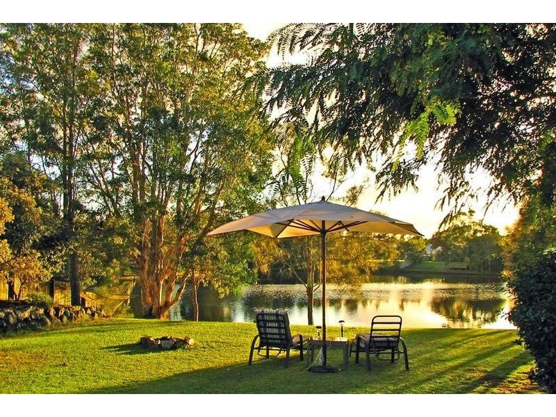 17 Berrimbillah Court, Ocean Shores NSW 2483