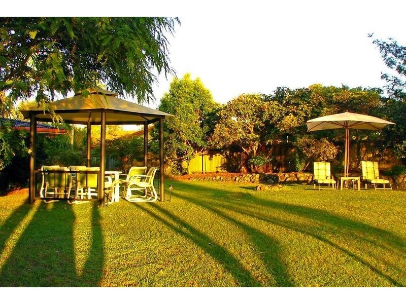 17 Berrimbillah Court, Ocean Shores NSW 2483