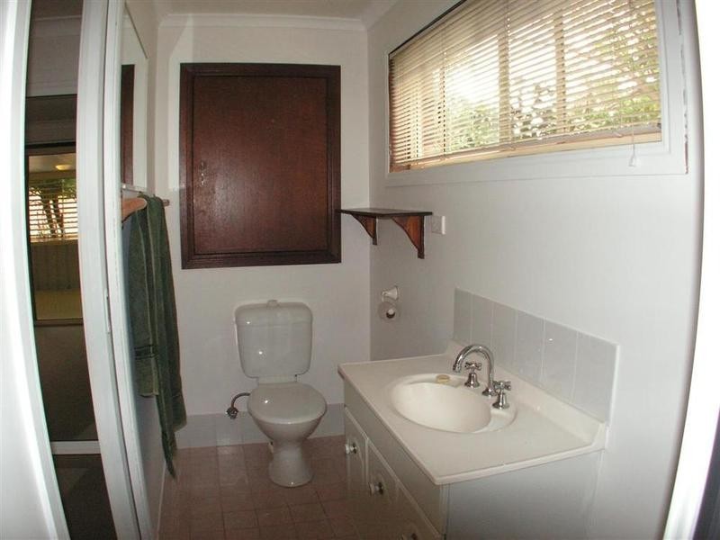 1 Coonawarra Court, Ocean Shores NSW 2483