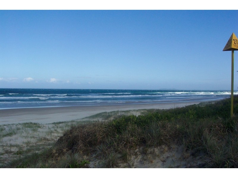 7 Kallaroo Circuit, Ocean Shores NSW 2483