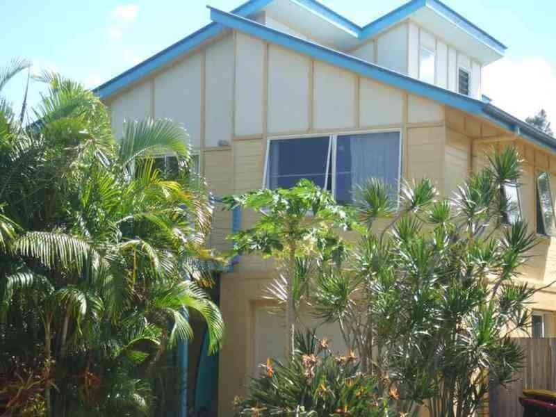 7 Kallaroo Circuit, Ocean Shores NSW 2483