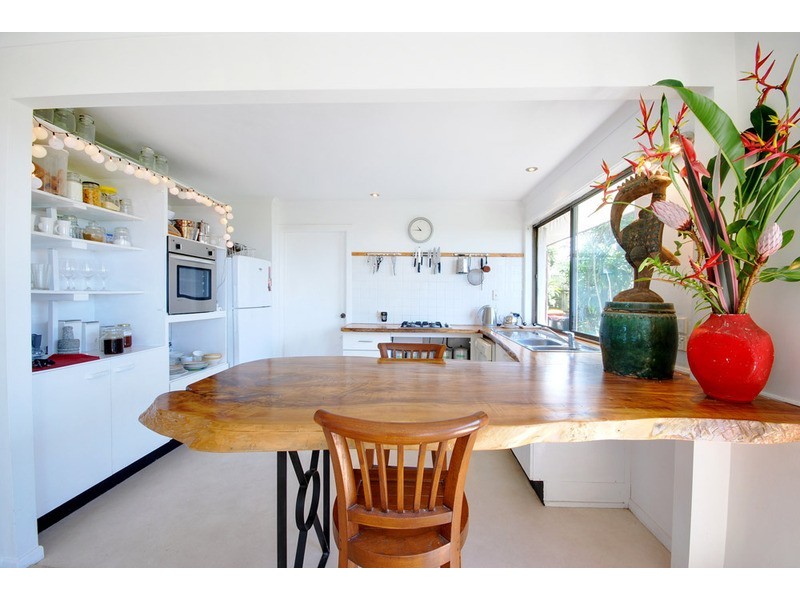 22 Goondooloo Drive, Ocean Shores NSW 2483