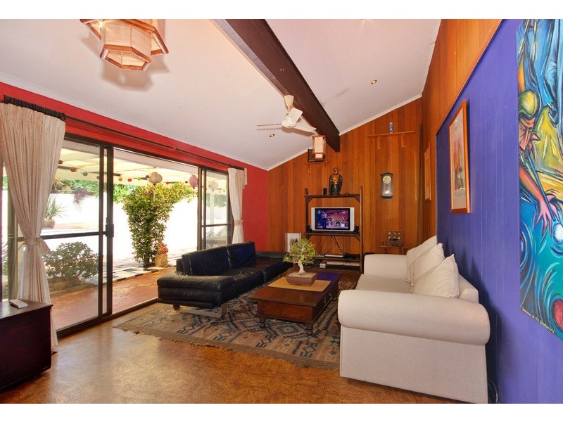 22 Goondooloo Drive, Ocean Shores NSW 2483