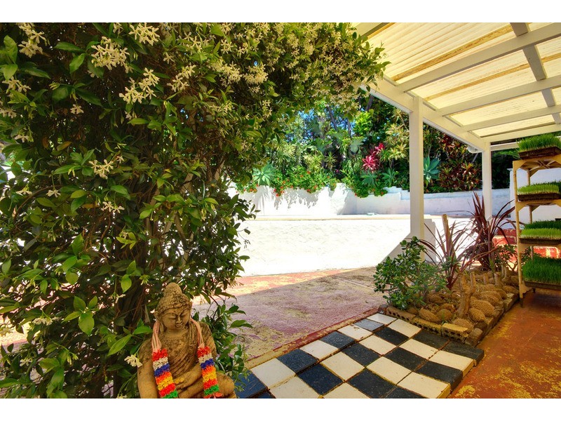 22 Goondooloo Drive, Ocean Shores NSW 2483
