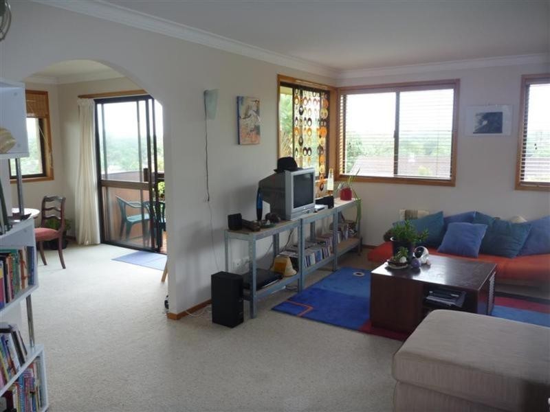 9 Gibingbell Close, Ocean Shores NSW 2483