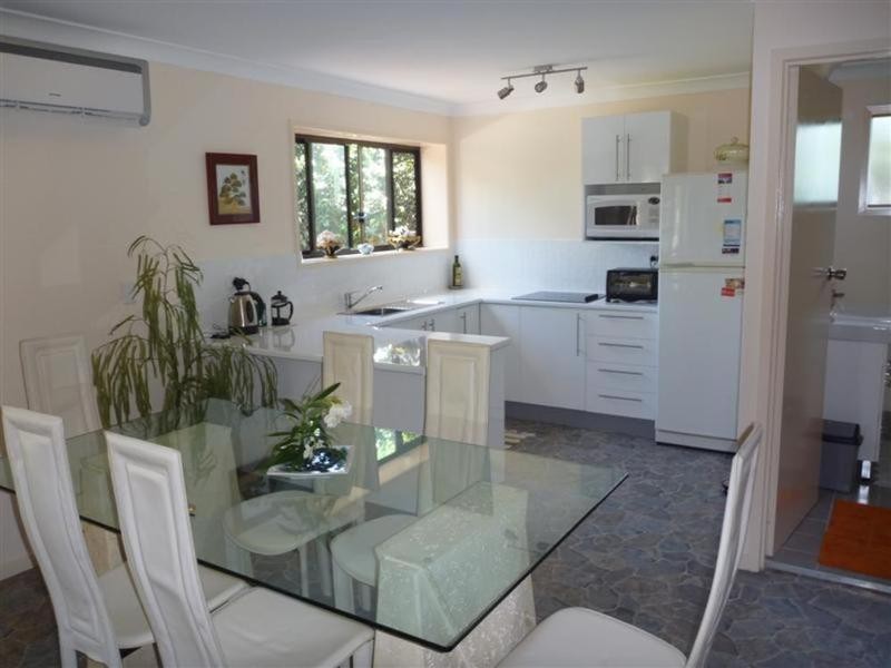 9 Gibingbell Close, Ocean Shores NSW 2483